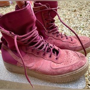 Nike Air Force 1 Ultra force Mid force is female 2018 - W 9.5